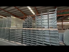 Aanpasbare zilveren stalen ladder type kabelbak muur gemonteerd voor brandwerend kabelbeheer