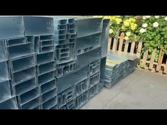 Gepersonaliseerde stalen kabelbak met warm gegalvaniseerde afwerking en zware laadcapaciteit