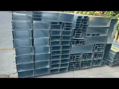 Verstelbare zware galvaniseerde kabelbak voor corrosiebestendigheid