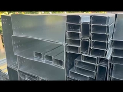 Flexibel aangepast gebogen straal warm gedompelde Gi kabelbak voor middelmatige capaciteit