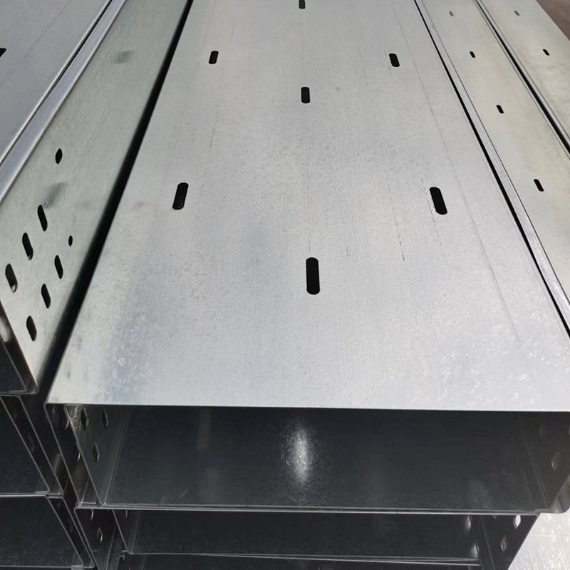 Lichte rechthoekige verschillende accessoires Aluminium kabelbak voor gemakkelijke installatie